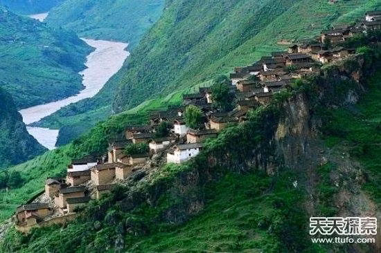 10 ngôi làng cực "dị" hút khách nhất Trung Quốc