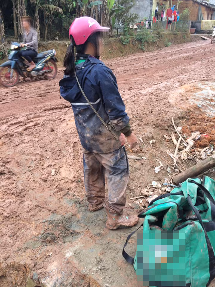  Đã biết được nỗi khổ của shipper thì đừng "bom hàng" họ nữa nhé!