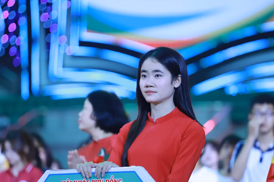 Đoàn vận động viên Trường THPT A Thanh Liêm góp mặt tại lễ khai mạc. Đoàn vận động viên Trường THPT A Thanh Liêm góp mặt tại lễ khai mạc.
