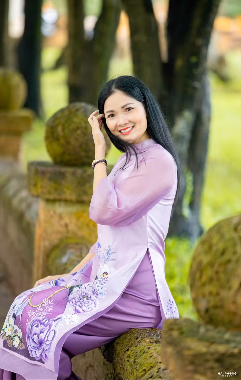 Cô Vũ Kim Phượng - GV THPT Nguyễn Gia Thiều Cô Vũ Kim Phượng - GV THPT Nguyễn Gia Thiều