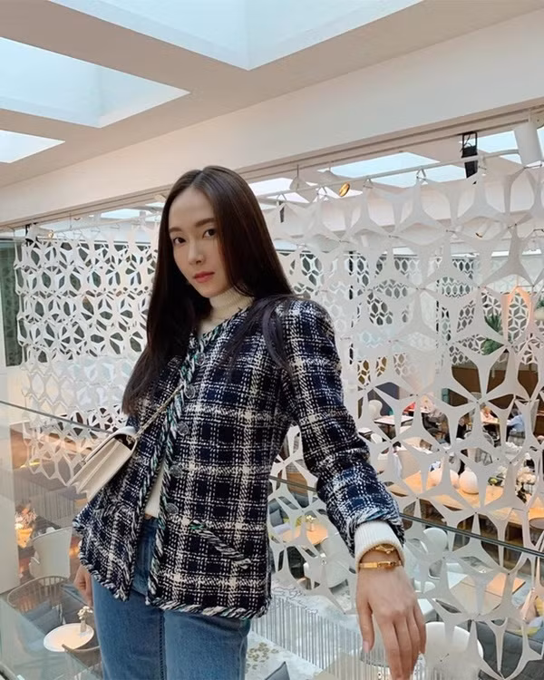 Kiểu áo khoác đang khiến loạt sao từ Việt đến Hàn mê mẩn