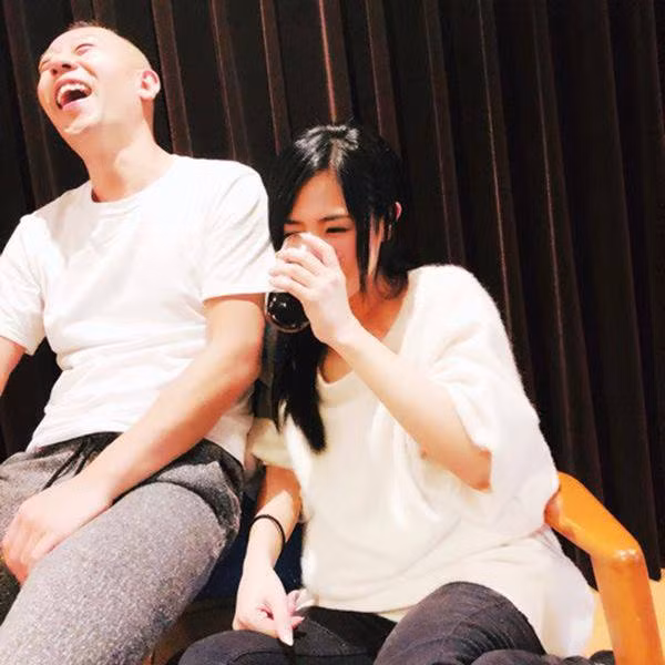 Sau 10 năm đóng cảnh nóng, “nữ hoàng phim người lớn” viên mãn đón song thai ảnh 3 10 nam dong canh nong van lay duoc chong, “nu hoang phim nguoi lon” vien man don song thai - 4