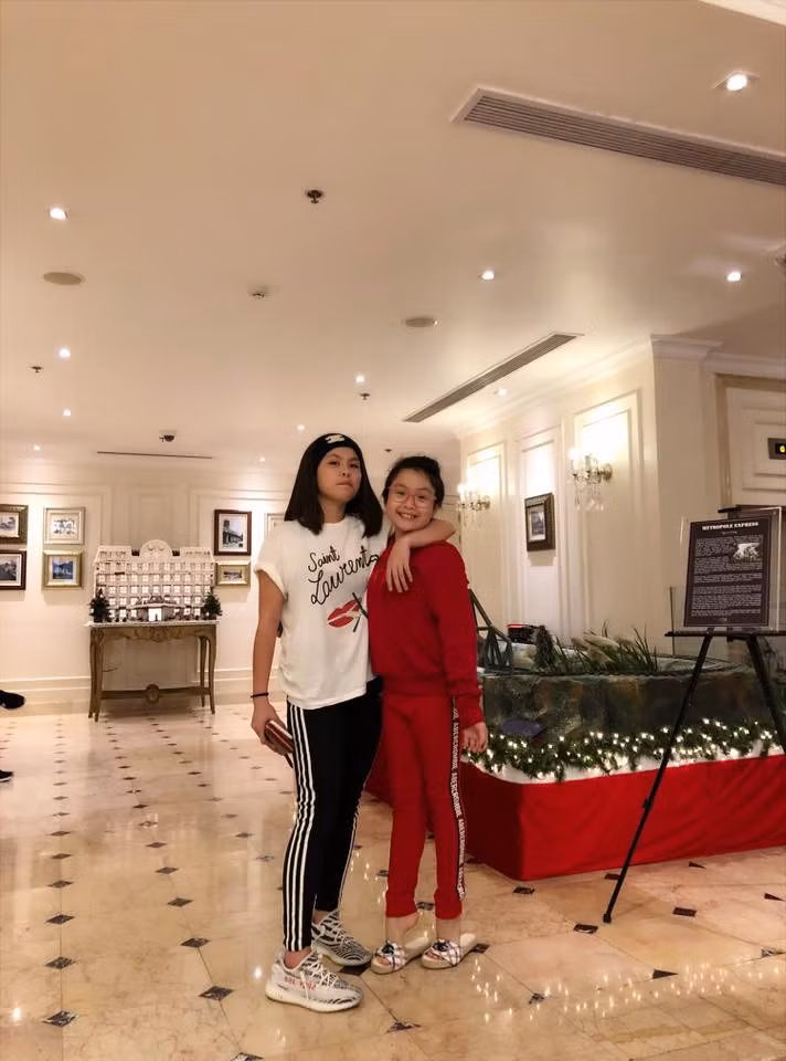Con gái lớn của Phượng Chanel 16 tuổi đã là tín đồ hàng hiệu ảnh 2 Con gái lớn của Phượng Chanel 16 tuổi đã là tín đồ hàng hiệu ảnh 2