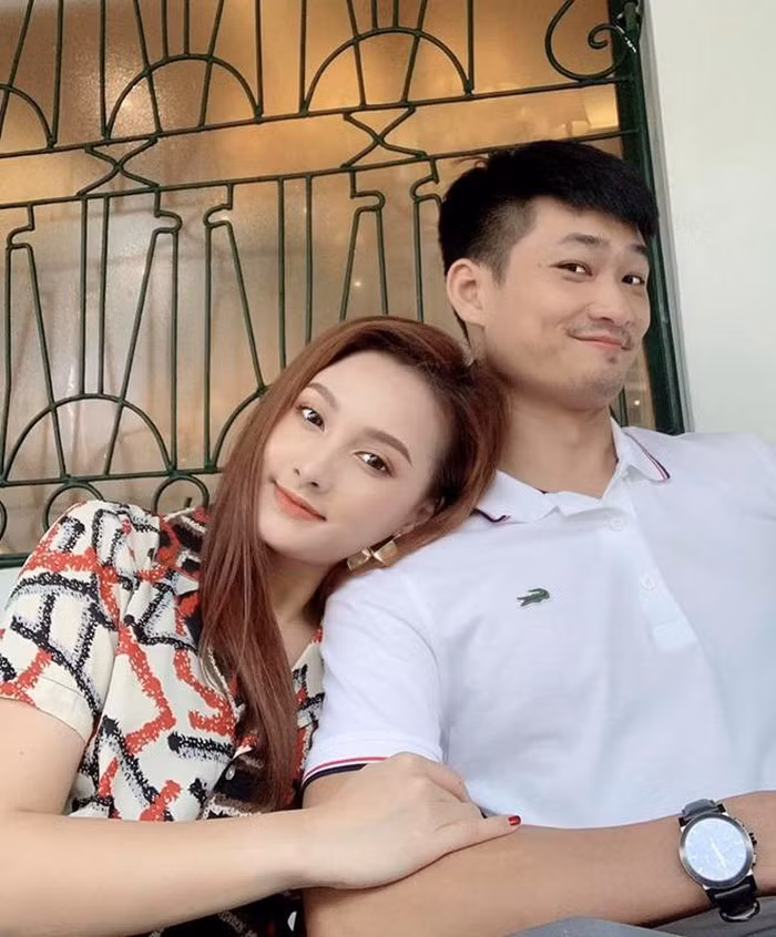 Khóc nức nở trên phim, Bảo Thanh ngoài đời được chồng yêu hết mực ảnh 3 Khóc nức nở trên phim, Bảo Thanh ngoài đời được chồng yêu hết mực ảnh 3