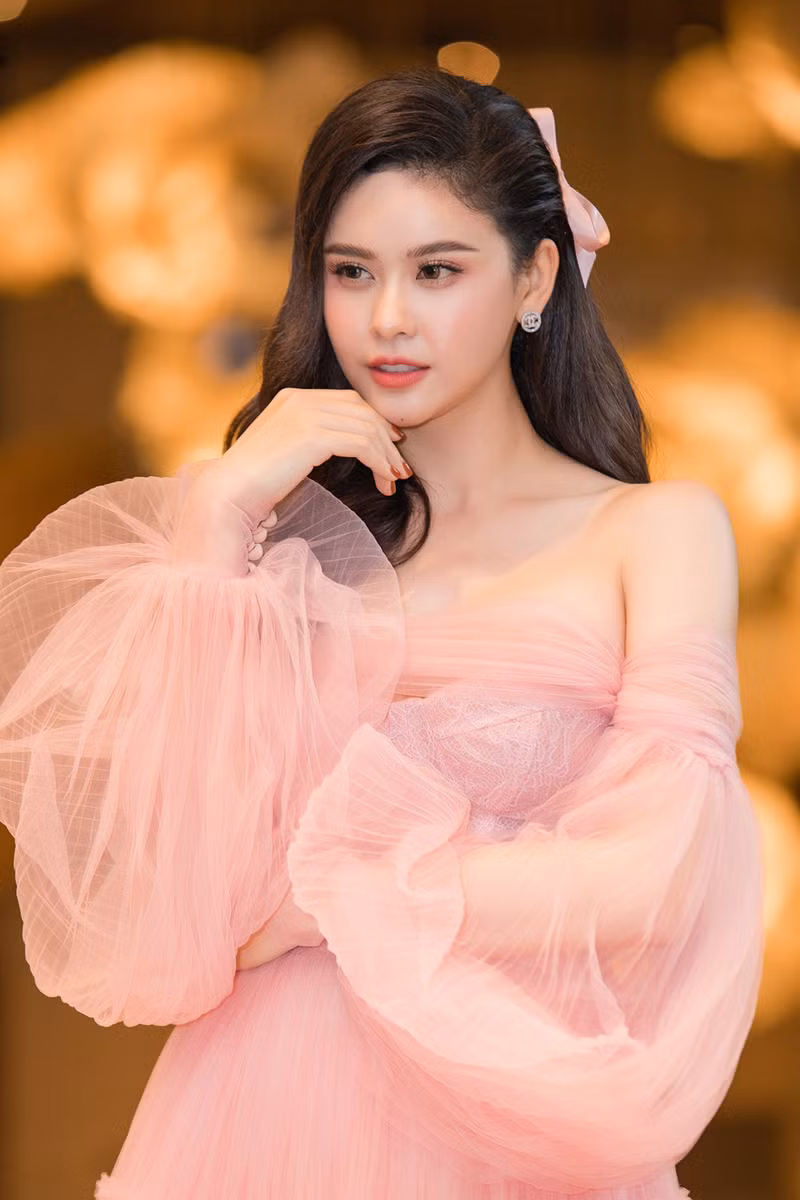 truong quynh anh dep rang ro nhu nu than sau khi ly hon hinh 7