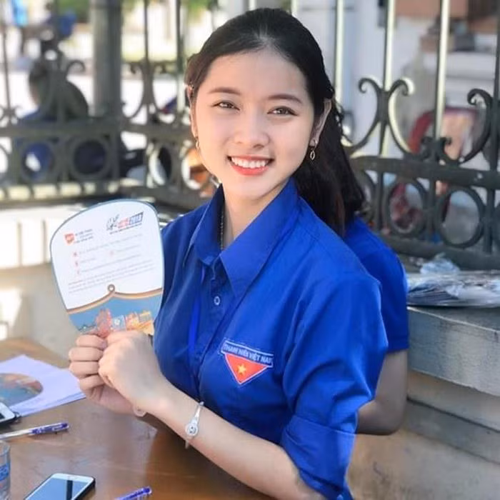 Những giáo viên mầm non "gây sốt" trên mạng vì ngoại hình như thiên thần ảnh 2