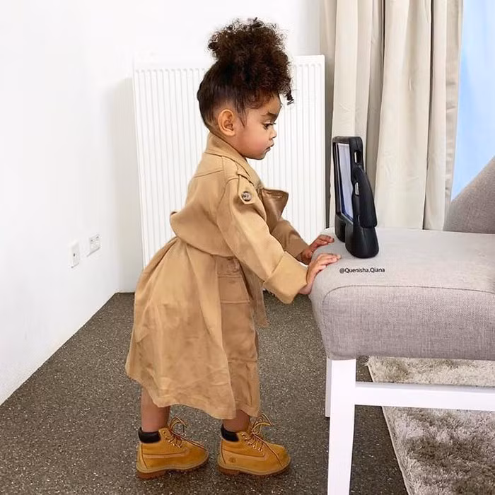Vẻ ngoài xinh xắn, phong cách cực ngầu của hot kid Hà Lan ảnh 5 Vẻ ngoài xinh xắn, phong cách cực ngầu của hot kid Hà Lan ảnh 5