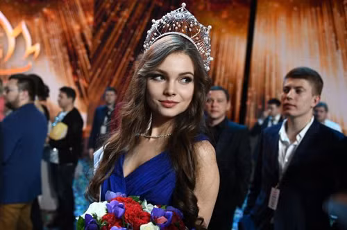 Chia sẻ về chiến thắng, Yuliya Polyachihina nói cô hạnh phúc phát điên với kết quả. Cô nhận phần thưởng là 50.000 USD và một chiếc xe hơi.