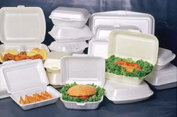 Sử dụng hộp xốp đựng thức ăn làm tăng nguy cơ ung thư và rối loạn chức năng gan, thận ảnh 1 Hộp xốp có nguy cơ ảnh hưởng đến sức khỏe người tiêu dùng do ô nhiễm chì, cadmium từ nguyên liệu sản xuất không tinh khiết. Ảnh minh họa