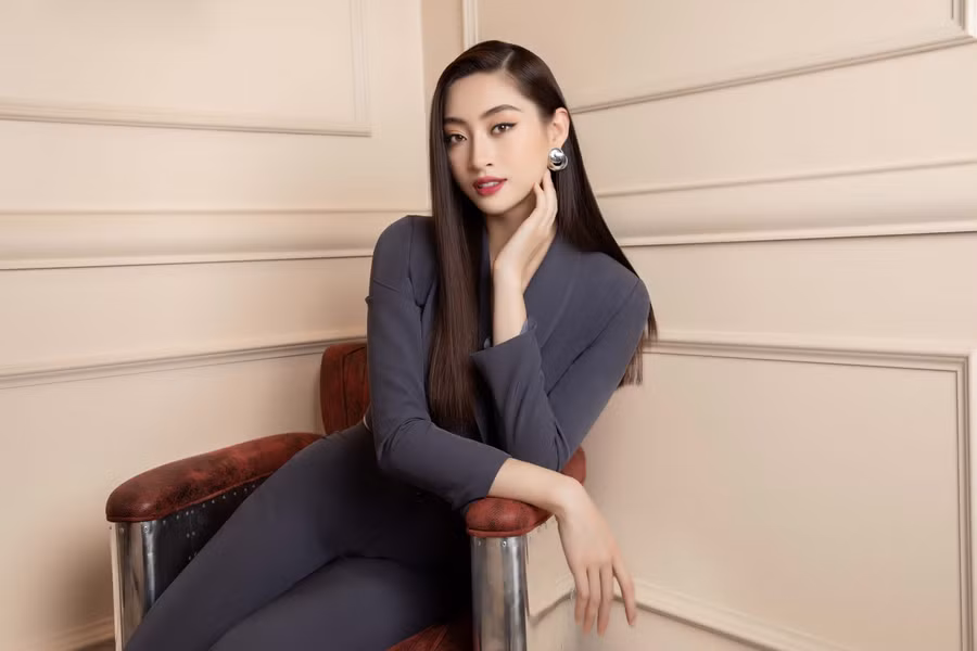 Hoa hậu Lương Thùy Linh kinh doanh thời trang ảnh 2