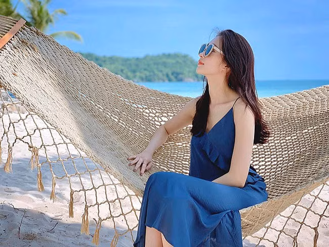 Đăng tút “trách yêu” chồng đại gia, Hoa hậu Đặng Thu Thảo nhận mưa lời khen