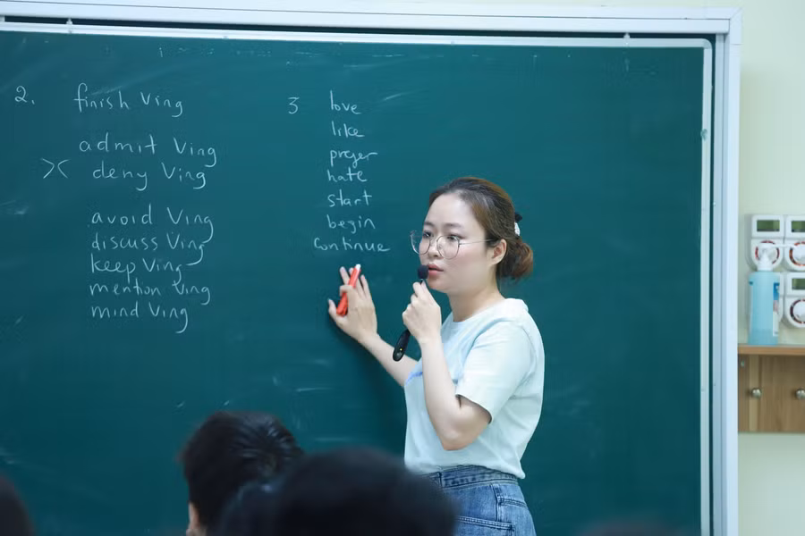 Cô Bùi Ngọc Hà - giáo viên Tiếng Anh, Trường THCS Thái Thịnh.