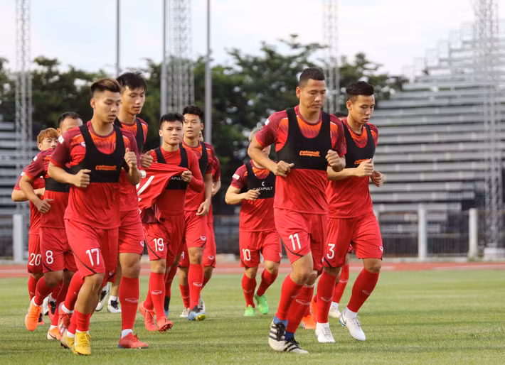Công Phượng trầm lắng trong ngày hợp thành bộ tứ sành điệu ở đội tuyển Việt Nam - Ảnh 5. Công Phượng trầm lắng trong ngày hợp thành bộ tứ sành điệu ở đội tuyển Việt Nam - Ảnh 5.