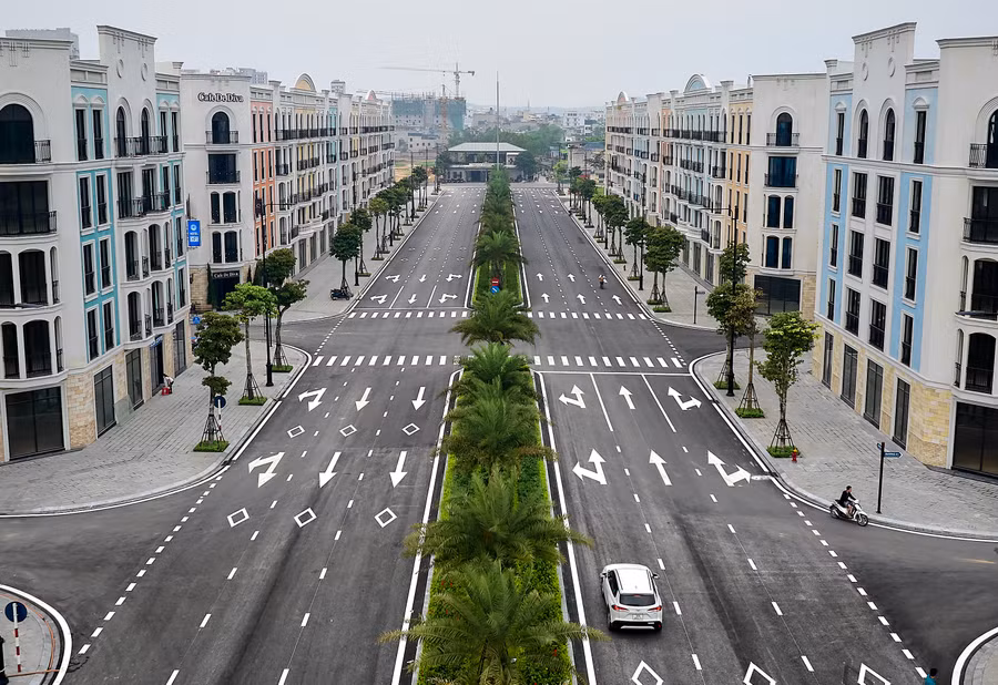 Quảng trường biển Sầm Sơn được ví như một "góc Singapore tại Sầm Sơn".