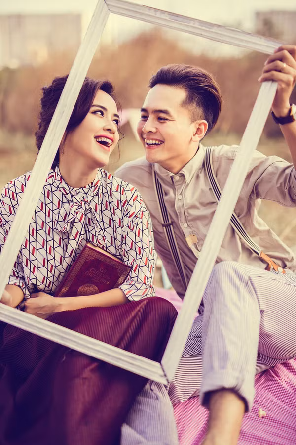 Tú Vi - Văn Anh trao nhau Tú Vi - Văn Anh trao nhau