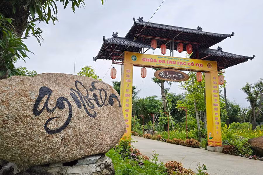 Chùa Âu Lạc tại xã Hưng Lộc, TP Vinh, Nghệ An.