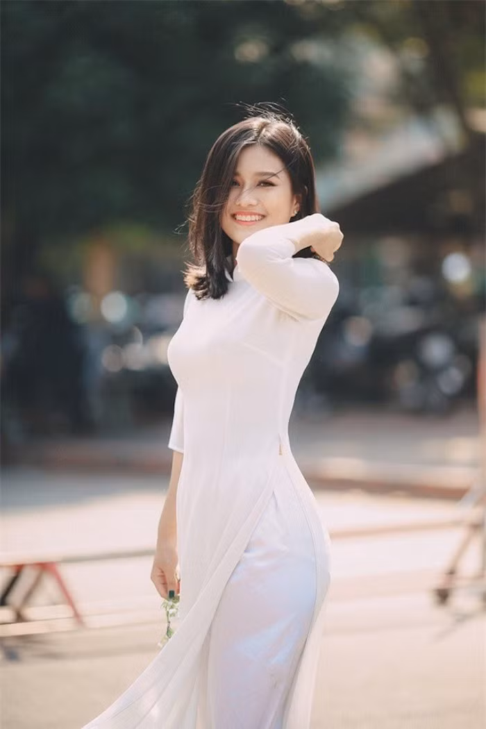 Nhung co giao 9x bong dung noi tieng tren mang sau buc anh chup len cua hoc sinh, phu huynh hinh anh 3