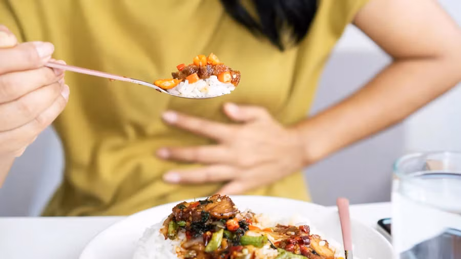 Về lâu dài, việc bỏ bữa thường xuyên có thể gây ảnh hưởng tiêu cực đến sức khỏe của bạn. (Ảnh: ITN)