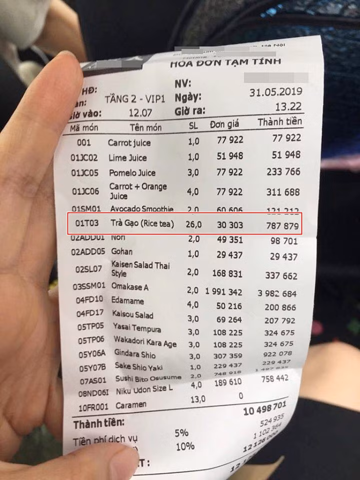 Hóa đơn thanh toán của nhóm 12 người.