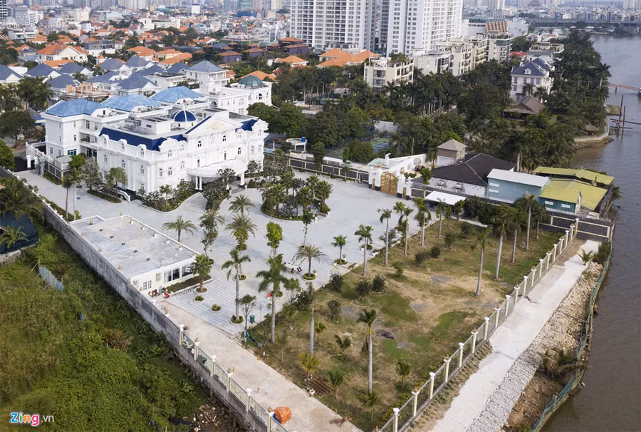 Loạt biệt thự đắt đỏ tại Thảo Điền, có cả cơ ngơi của “ông trùm hàng hiệu” Jonathan Hạnh Nguyễn ảnh 8 Co ngoi nha Jonathan Hanh Nguyen va loat biet thu dat do tai Thao Dien hinh anh 8