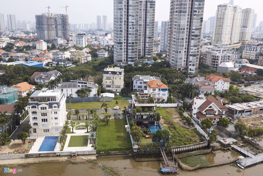 Loạt biệt thự đắt đỏ tại Thảo Điền, có cả cơ ngơi của “ông trùm hàng hiệu” Jonathan Hạnh Nguyễn ảnh 5 Co ngoi nha Jonathan Hanh Nguyen va loat biet thu dat do tai Thao Dien hinh anh 5