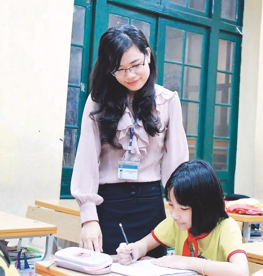 Mỗi giáo viên cần tự ý thức nâng cao trình độ chuyên môn