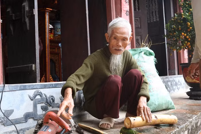 Cụ Vũ Văn Nghiễn - "kiến trúc sư" của cây đu Cụ Vũ Văn Nghiễn - "kiến trúc sư" của cây đu