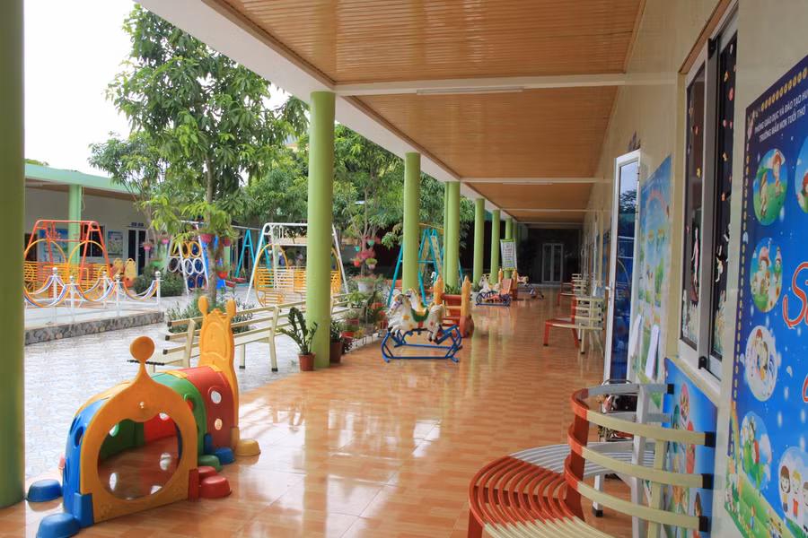 Cơ sở vật chất được xây dựng khang trang, nhưng cơ sở chưa đầy đủ thủ tục pháp lý Cơ sở vật chất được xây dựng khang trang, nhưng cơ sở chưa đầy đủ thủ tục pháp lý