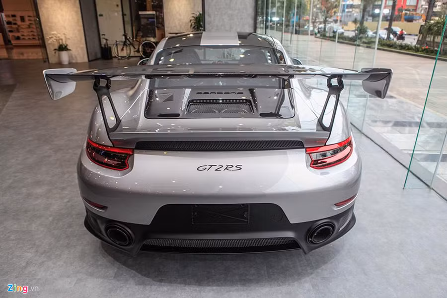 Ong Dang Le Nguyen Vu sam Porsche GT2 RS hon 20 ty sau khi ly hon hinh anh 6 