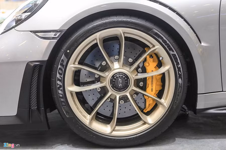 Ong Dang Le Nguyen Vu sam Porsche GT2 RS hon 20 ty sau khi ly hon hinh anh 9 