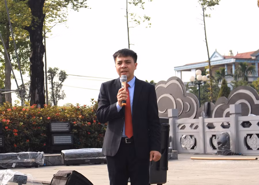 TS Nguyễn Quang Đông, Chủ tịch Hội Sinh viên Đại học Thái Nguyên phát biểu tại chương trình.