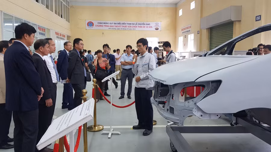 Đại học Sao Đỏ nhận chuyển giao gói kỹ thuật