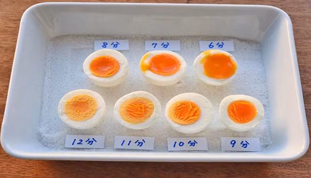 Luộc theo cách này, bạn muốn ăn trứng kiểu nào cũng có