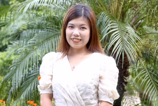 Thủ khoa 4.0 của đại học Ngoại thương Nguyễn Thị Minh Hòa. Ảnh: VietNamNet