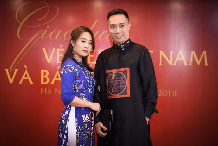 Diễn viên Diễm Hằng chia vui cùng NTK Đỗ Trịnh Hoài Nam