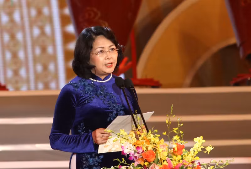 Phó Chủ tịch nước Đặng Thị Ngọc Thịnh phát biểu khai mạc Đêm hội văn hóa các dân tộc Việt Nam năm 2018