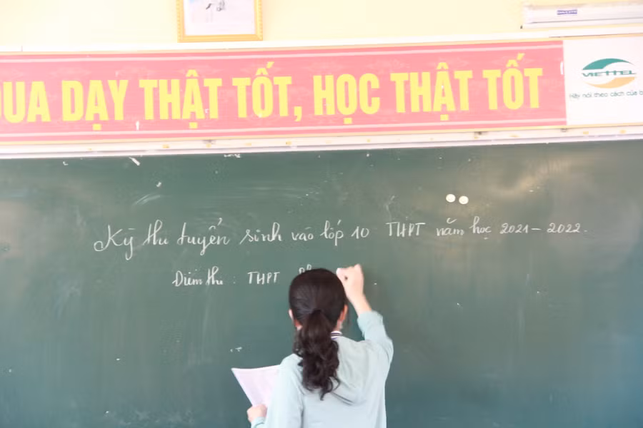 Kỳ thi tuyển sinh vào lớp 10 THPT năm học 2021-2022.