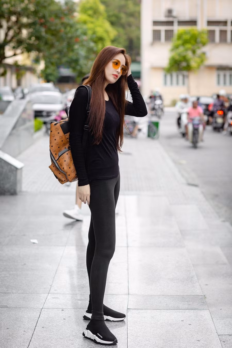 chi ca tram trieu cho mot mon do, nhung my nhan viet khien fans nham tuong hang cho - 7