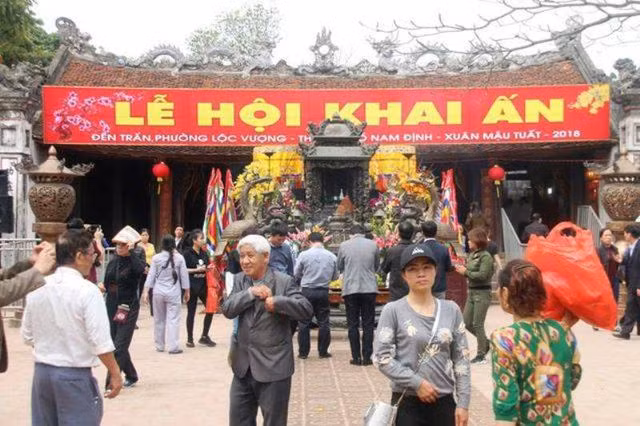 Lễ Khai ấn đền Trần: Lắp camera giám sát để phát hiện hành vi phản cảm
