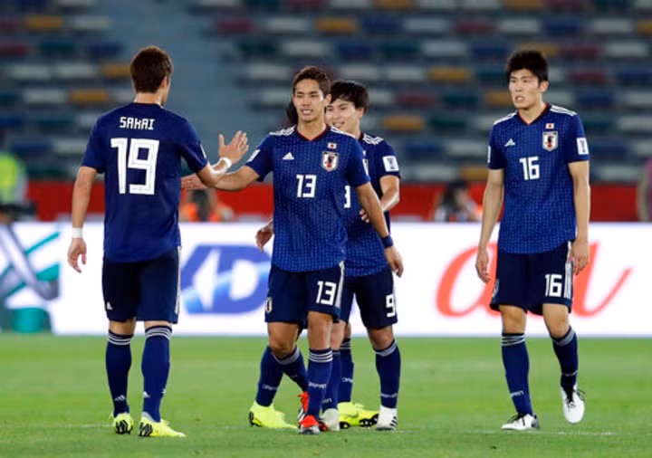 Muto (số 13) mở tỷ số trong trận thắng Uzbekistan 2-1 ở vòng bảng Asian Cup 2019. Ảnh:AFC. Muto (số 13) mở tỷ số trong trận thắng Uzbekistan 2-1 ở vòng bảng Asian Cup 2019. Ảnh: AFC.