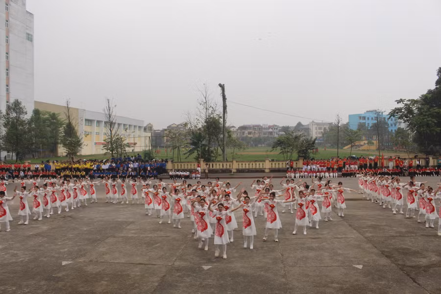 Các đội thi đã mang đến nhiều tiết mục đặc sắc.