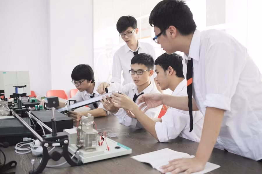 GS.VS Phạm Minh Hạc: Luật Giáo dục được thông qua sẽ tạo bước đột phá phát triển GD-ĐT