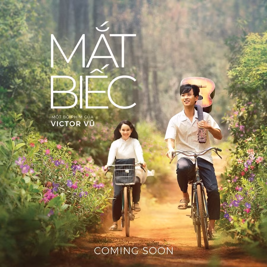 nam chinh mat biec ngoai hinh dien trai so huu doi mat duom buon am anh