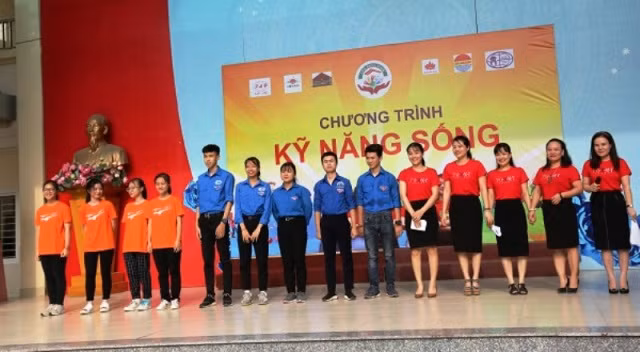 Câu lạc bộ Kỹ năng sống của Trường Trung học cơ sở (THCS) Dịch Vọng, Cầu Giấy.