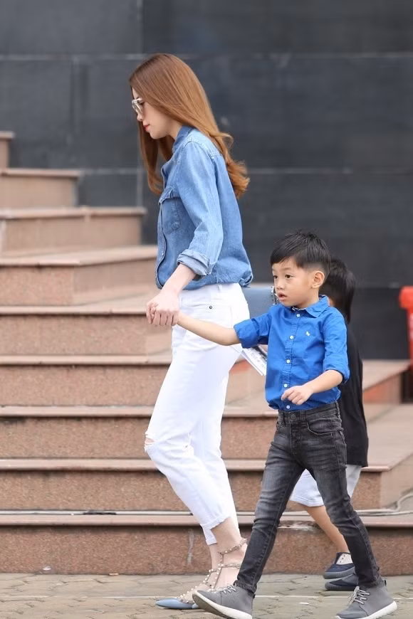 Càng lớn càng giống Cường Đô la, nhưng Subeo lại được kế thừa ưu điểm này của mẹ ảnh 5 Càng lớn càng giống Cường Đô la, nhưng Subeo lại được kế thừa ưu điểm này của mẹ ảnh 5