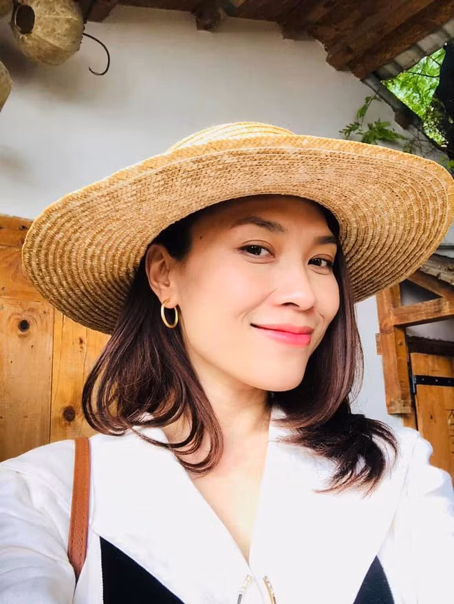 Chỉ cần có tình yêu, nhan sắc Mỹ Tâm sẽ phơi phới, makeup kiểu gì cũng xuất sắc ảnh 6 Mỹ Tâm là minh chứng của việc có tình yêu vào là nhan sắc phơi phới, makeup kiểu gì cũng xuất sắc-6