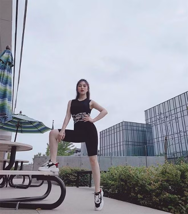 Hình ảnh nóng bỏng và điều gây tò mò nhất của Hương Tràm khi rời xa showbiz - Ảnh 9.