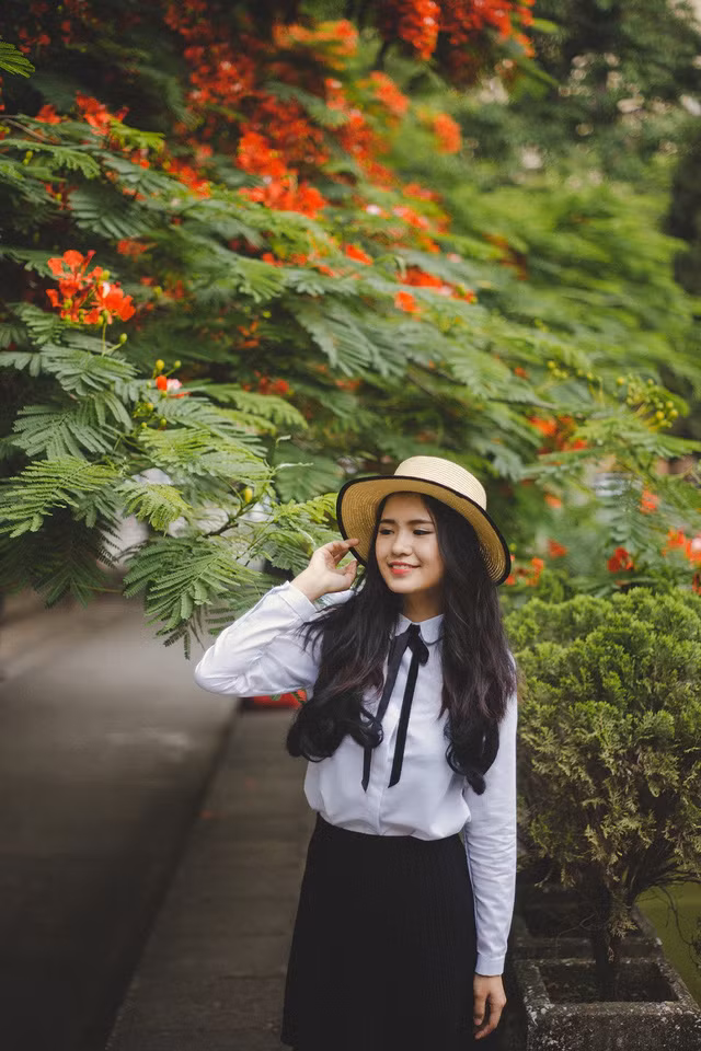 Bộ ảnh Tình thơ đẹp như tranh của nữ sinh Sư phạm ảnh 3