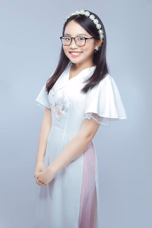 Phương Mỹ Chi sau chỉ trích ăn mặc không hợp tuổi đã thay đổi thế nào? ảnh 9