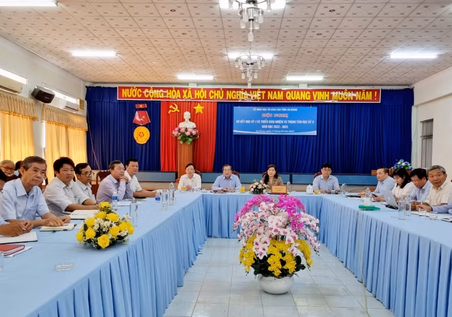 Quang cảnh hội nghị.